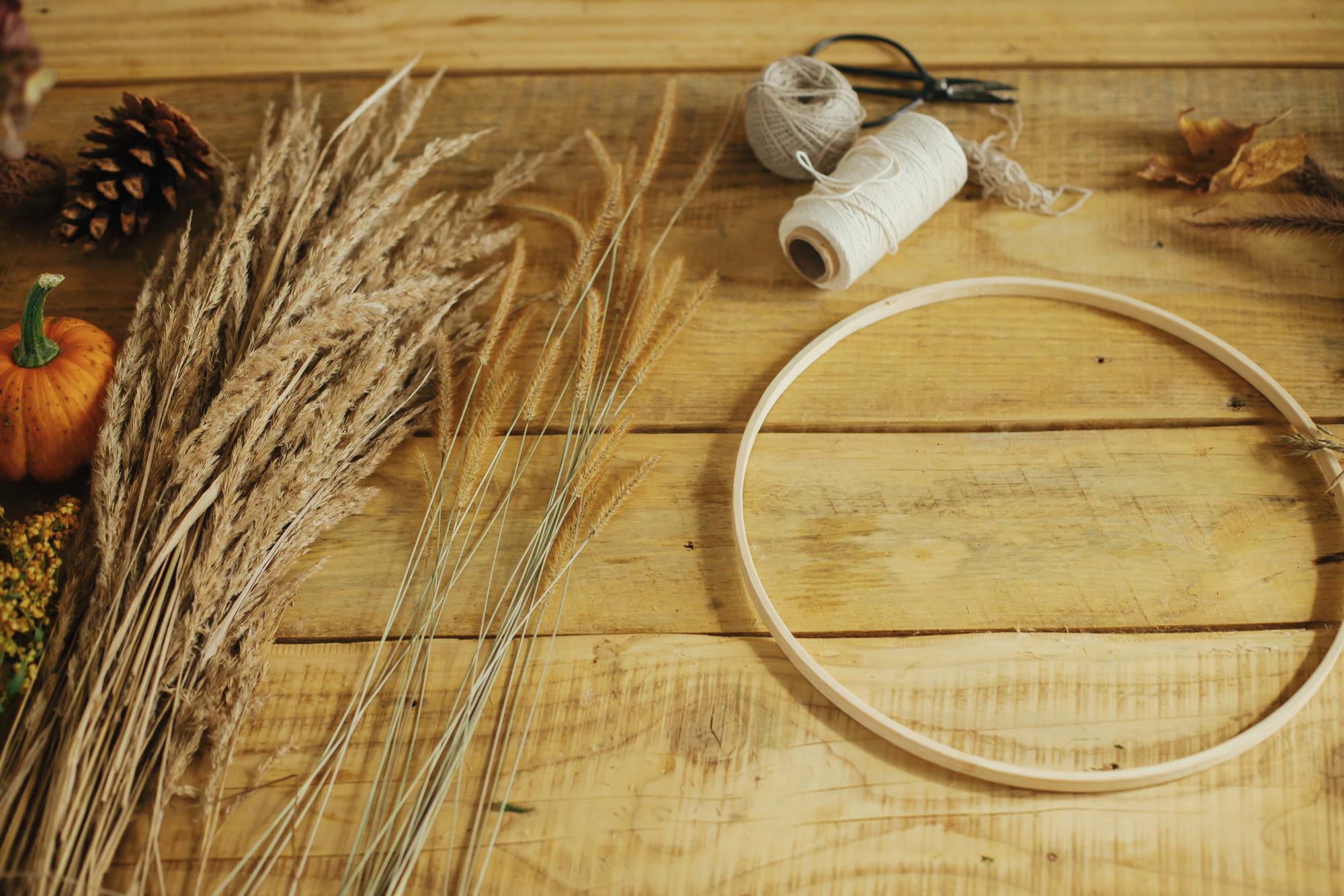 atelier workspace with threads and hoop
